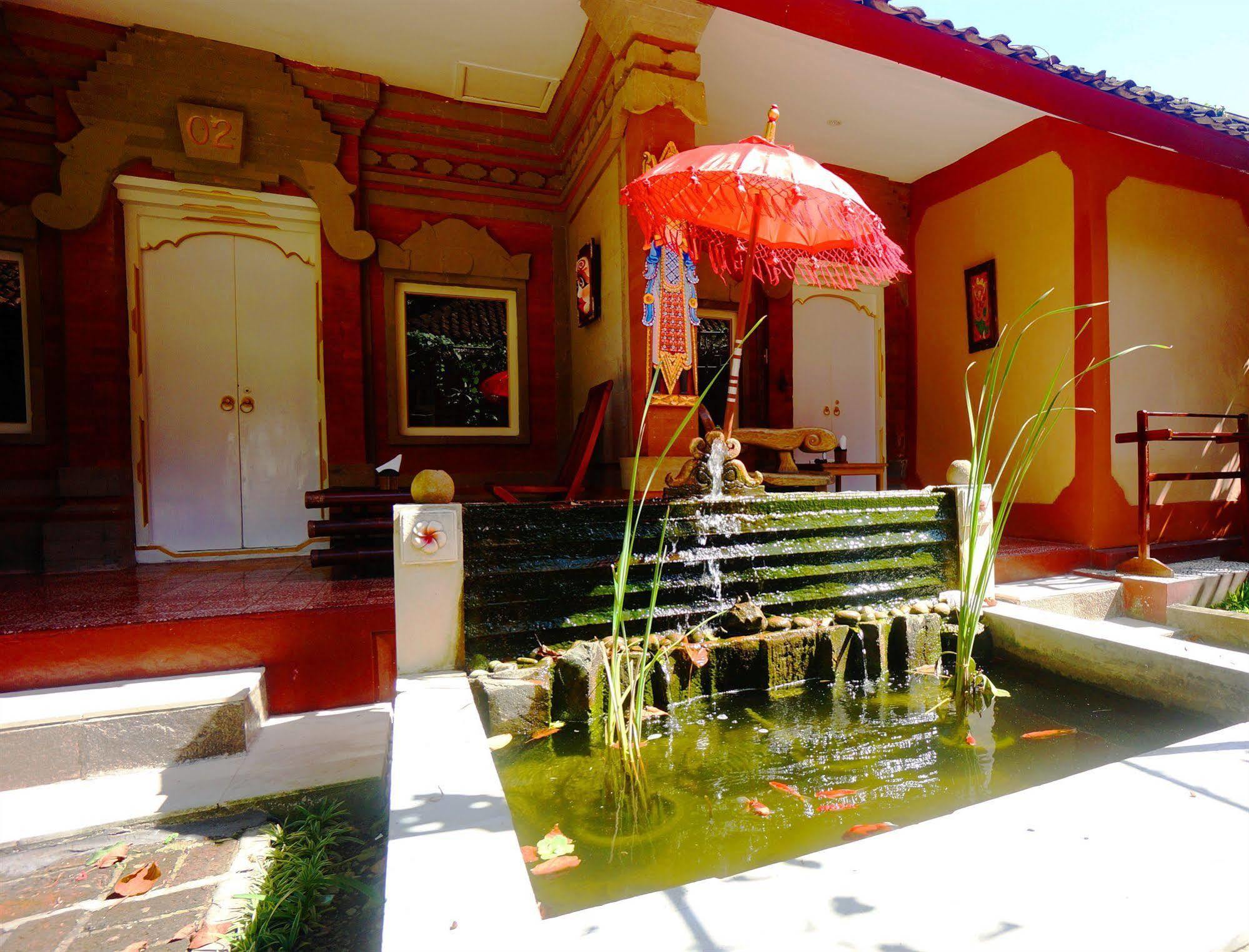 Puri Wisata Balinese Style Hotel Seminyak  Exterior photo
